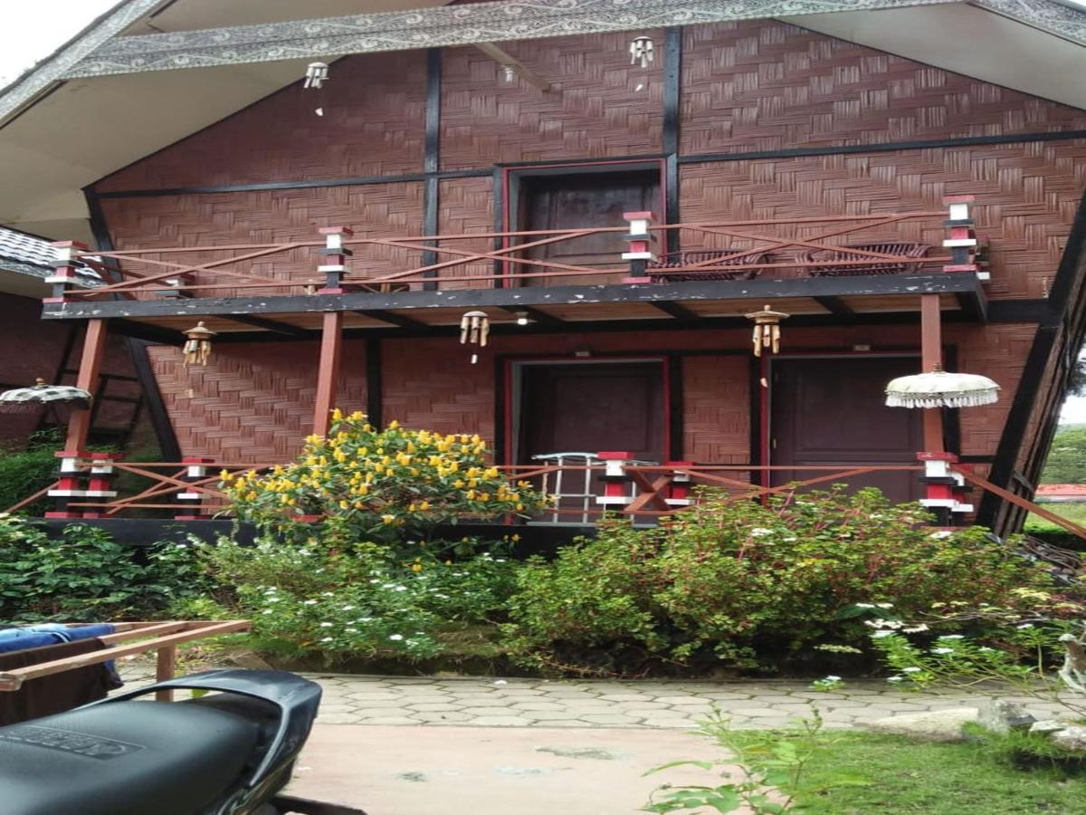 Roman Sinasi Hotel Tongging Exteriör bild